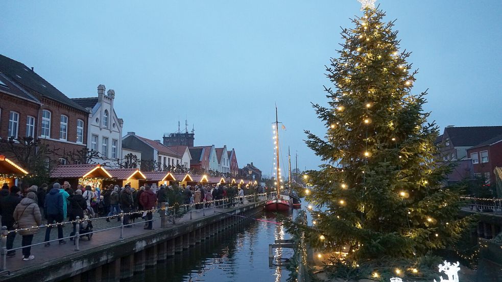 Der Adventsmarkt am Alten Hafen startet am 2. Advent, aber auch schon diese Woche ist einiges los. Foto: Stadt Weener