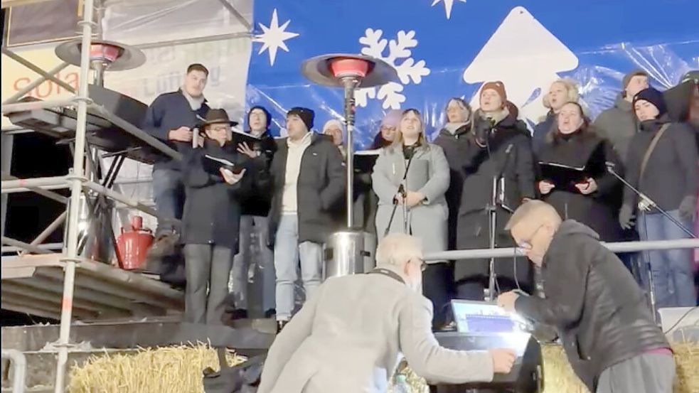 Am Montagabend fand sich der Chor „Ligante“ schon zur Probe im Ostfriesland-Stadion ein.