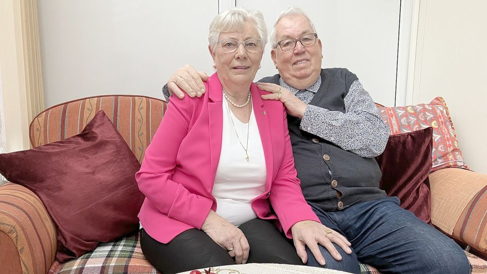 Blicken auf über 60 „wundervolle Jahre“: Gebke und Alwin Schoneboom. Foto: Schuurman