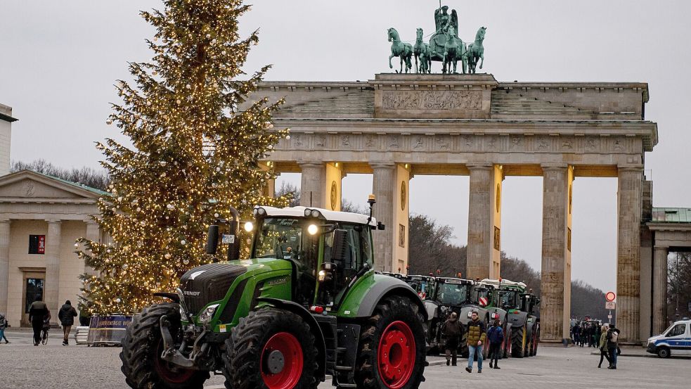 Die unerfreuliche Adventsbotschaft hat Bauern in der ganzen Republik kalt erwischt: Gleich doppelt sollen sie von Sparplänen aus Berlin betroffen sein. Foto: Sommer/DPA