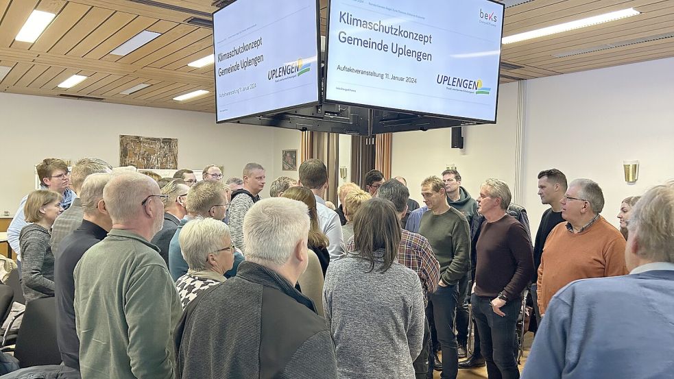 Rund 50 Menschen kamen für die Auftaktveranstaltung ins Rathaus. Foto: Heinig