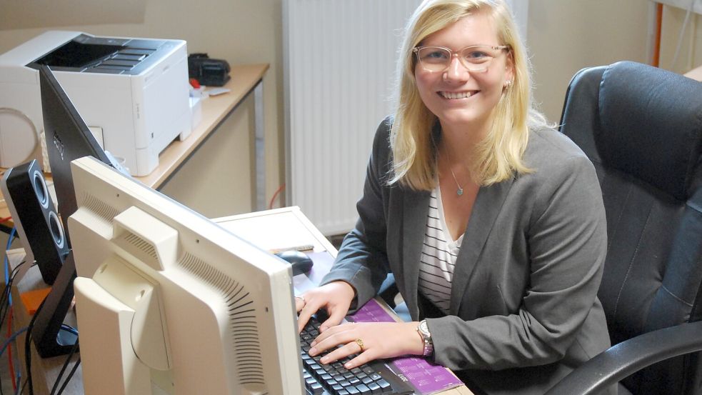 Giulia Beekhuis ist das Gesicht der Stabsstelle Ehrenamt und Freiwilligenagentur des Landkreises auf Borkum. Foto: Ferber