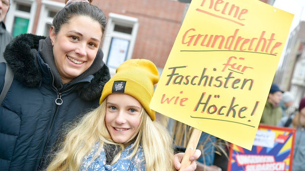 Jana Kremmin mit ihrer Tochter. Foto: Wagenaar