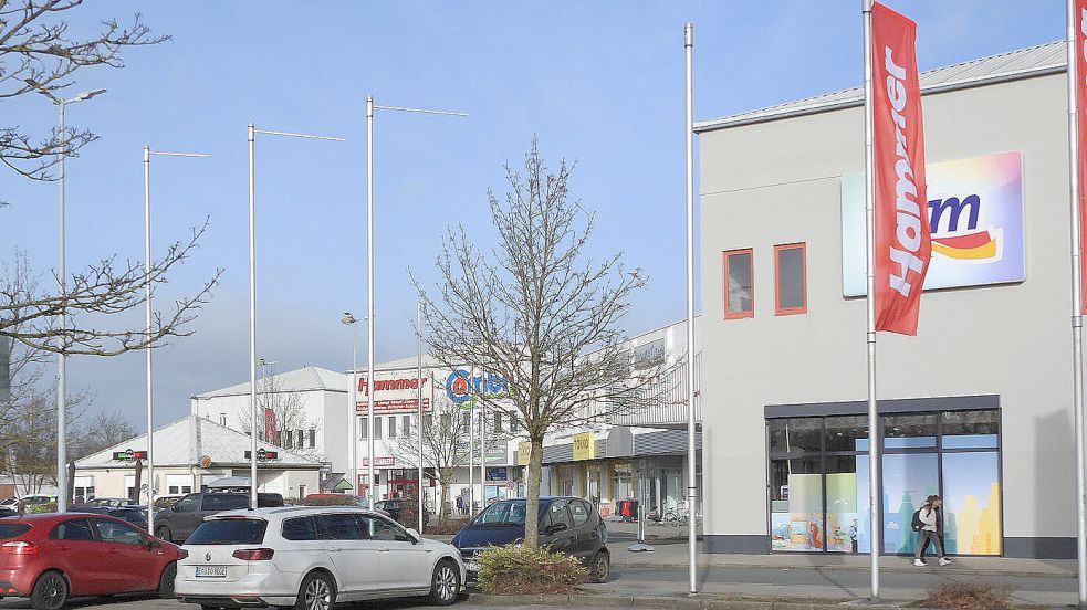 Das Westcenter an der Ubierstraße in Emden verändert bald sein Gesicht. Foto: F. Doden