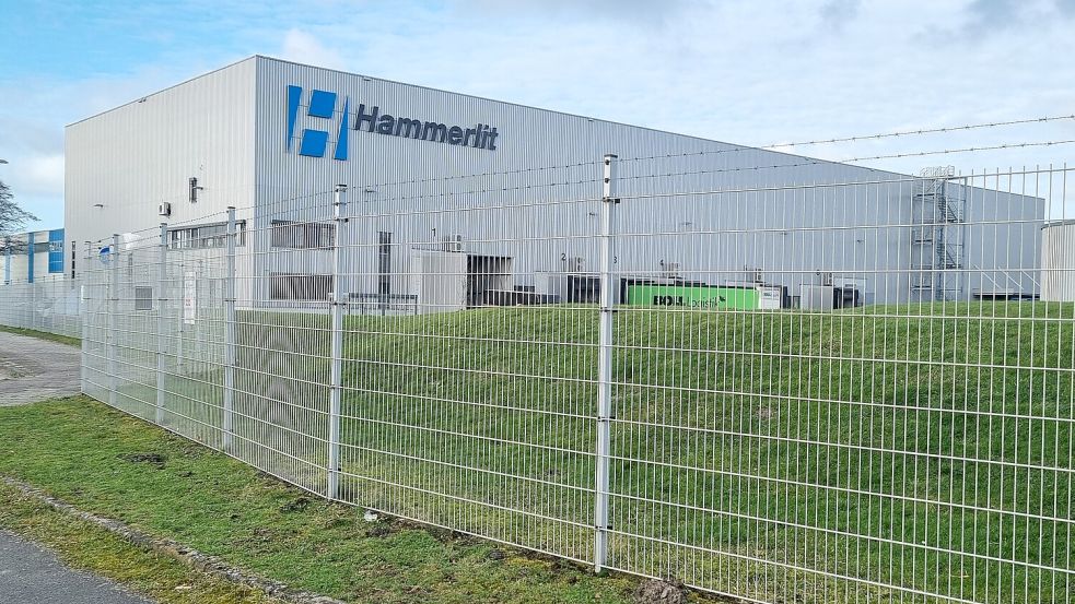 Diese markante Hallen von Hammerlit kennen viele. Foto: Bothe