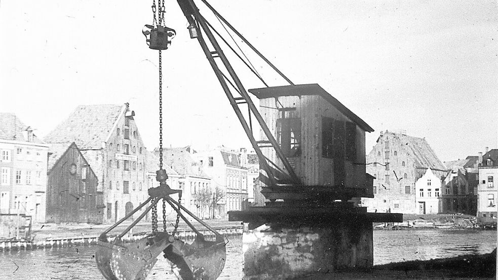 Dieser Kran stand bis in die zweite Hälfte des 20. Jahrhunderts hinein am Ufer des Falderndelfts in Höhe der Bonnesse. Foto: Sammlung Alfred Schmidt