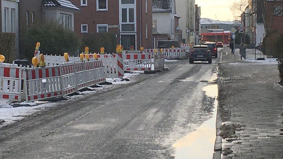 Auch hier soll die Arbeit jetzt wieder aufgenommen werden: die Eggenastraße. Foto: Schuurman