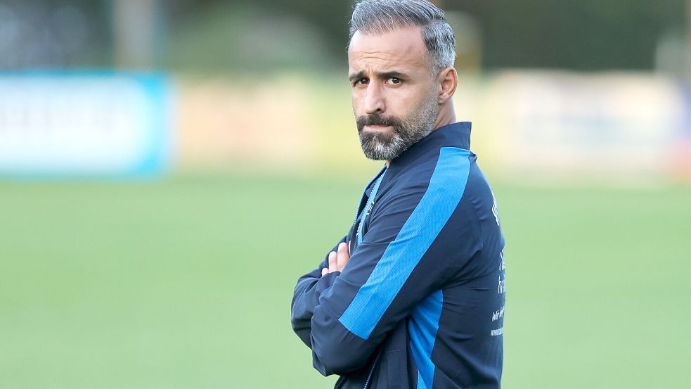 Erhan Colak weiß noch nicht, wie sein Kader für das Montagsspiel aussieht.