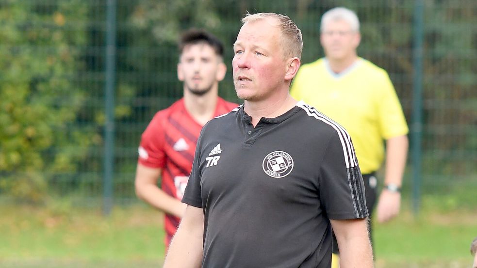 VfB-Trainer Christian Rosendahl würde sich gerne mit einem Aufstieg und Pokalsieg verabschieden. Foto: Archiv