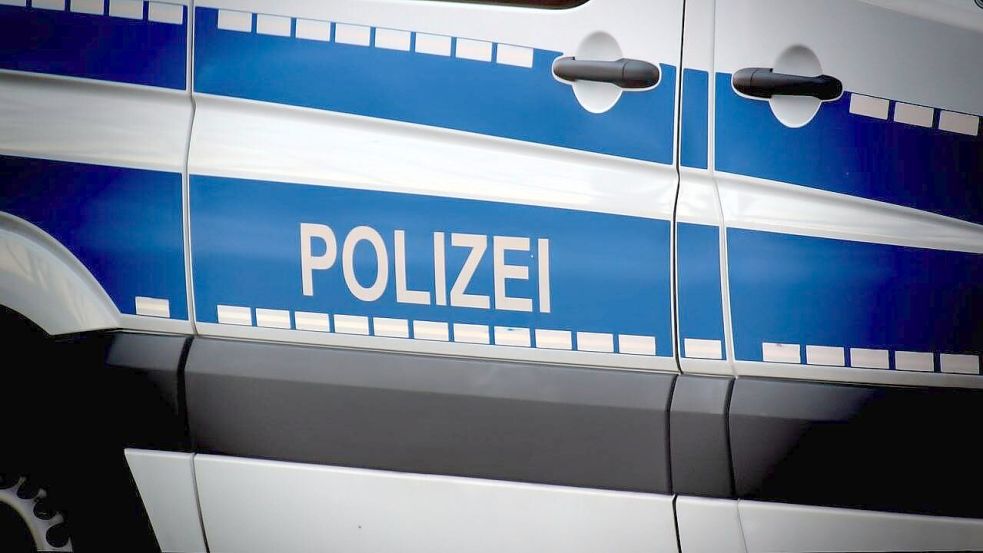 Die Polizei Wiesmoor war am Donnerstagmorgen in Großefehn im Einsatz. Bild: Heiko Küverling/Fotolia