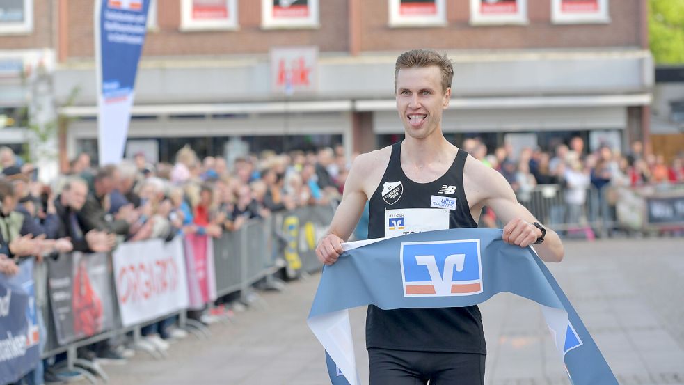 Tagesläufer Michael Majewski hat die Aurich-Etappe gewonnen. Foto: Ortgies