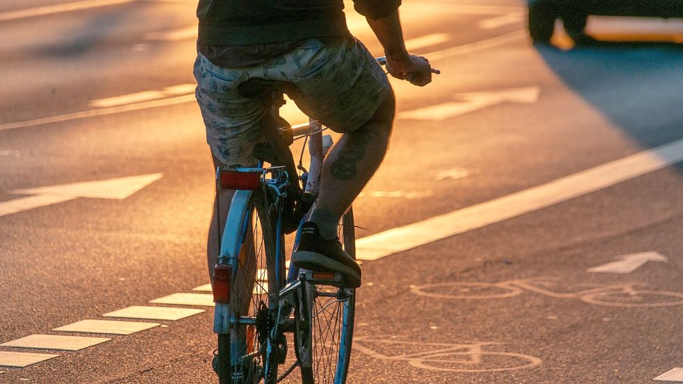 Radfahrende gefährden sich, wenn sie alkoholisiert fahren. Symbolfoto: Pixabay