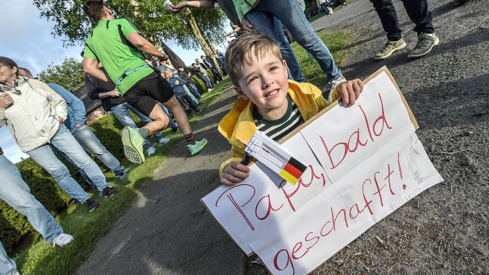 Sorgte für Extra-Motivation: Dieser Junge feuerte seinen Papa an. Foto: Ortgies