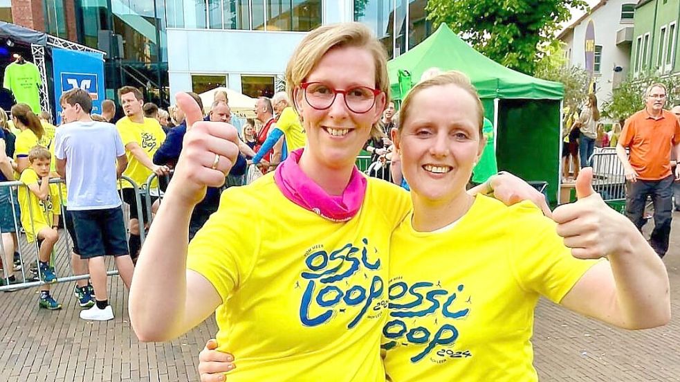 Nach der gemeisterten Schlussetappe bei herrlicher Stimmung ist Doreen Weerts und Ruth Meyer die Freude anzusehen. Foto: Privat