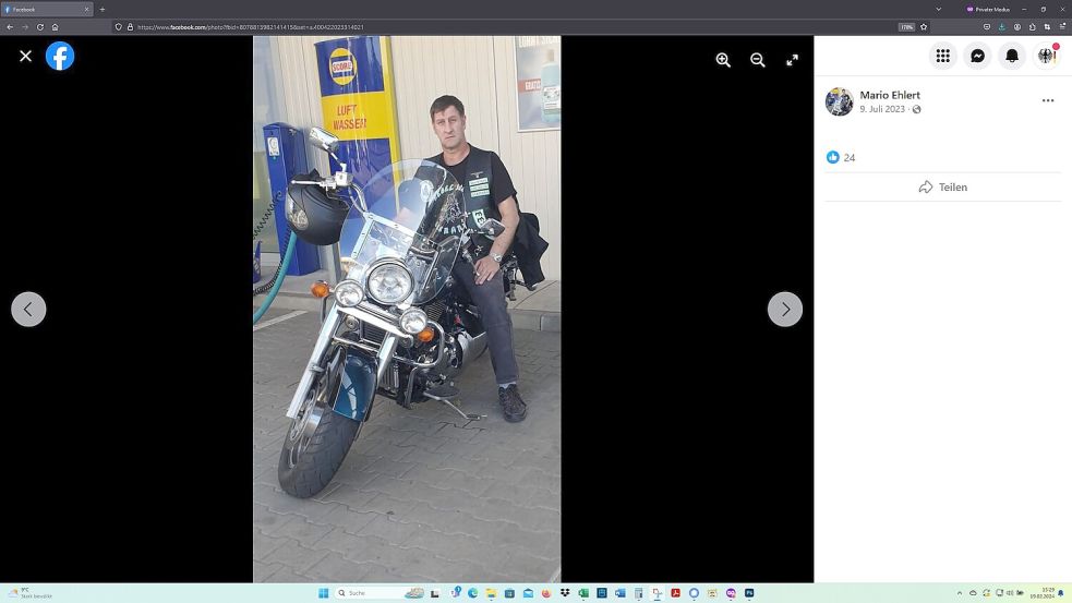 Mario Ehlert hat am 9. Juli 2023 auf seiner Facebook-Seite ein Foto veröffentlicht, auf dem er eine "Rebel Souls"-Kutte trägt, die ihn als "Secretary" ausweist. Er trägt übrigens nur den Reichsadler auf der Brust, nicht den SS-Totenkopf. Foto: Screenshot vom 19.02.2024 / Quelle: Facebook-Seite von Mario Ehlert