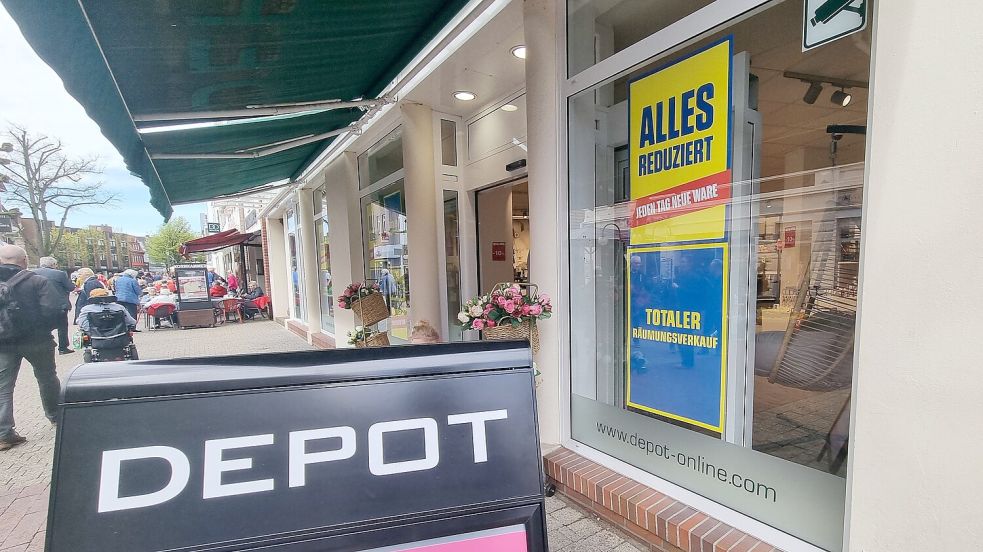 In den Depot-Filialen hingen Plakate mit dem Hinweis „Totaler Räumungsverkauf“. Inzwischen sind sie verschwunden. Foto: Bothe/Archiv