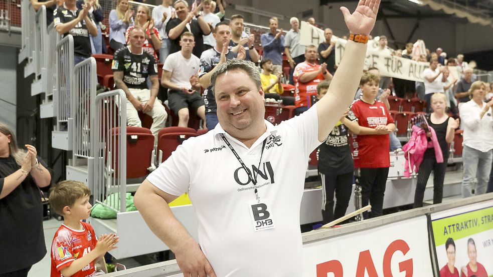 Aurichs Interimstrainer Eric Hettmann feierte einen gelungenen Abschluss.