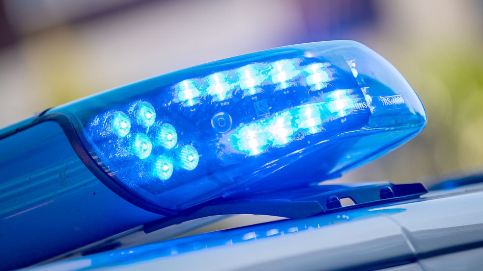 Die Polizei ermittelt mittlerweile nach mehreren Vorfällen, bei denen das Lied „L‘amour toujours“ mit rassistischen Textzeilen versehen wurde – auch in Niedersachsen. Foto: Mirgeler/DPA