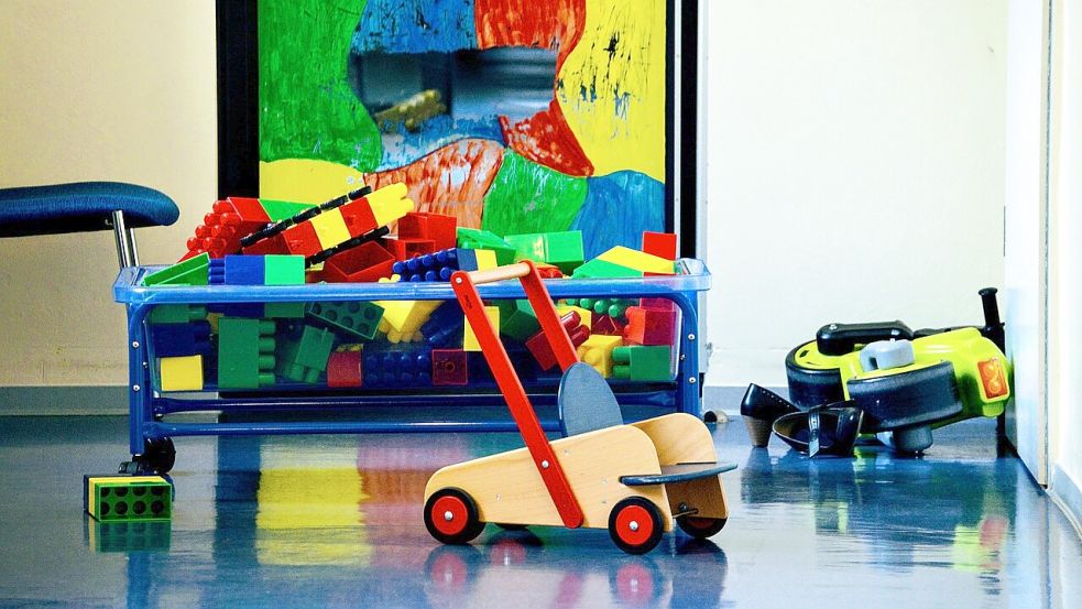 Die Kosten für die Betreuung von unter drei Jahre alten Kindern in der Gemeinde Krummhörn müssen angepasst werden. Symbolfoto: Pixabay