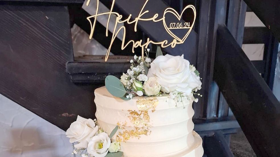 Die Dekoration von Hochzeitstorten mit Blumen ist derzeit sehr angesagt. Foto: privat