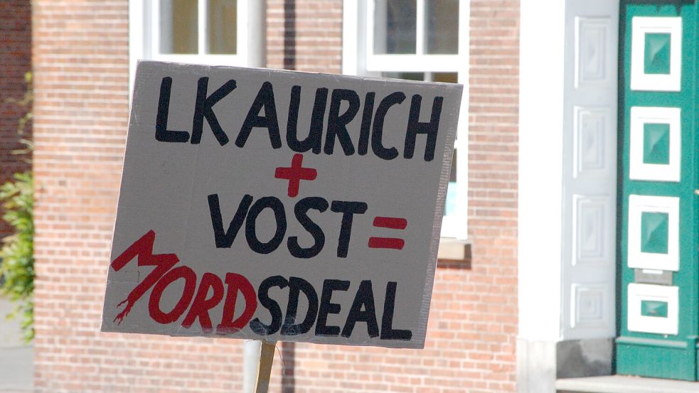 Der Landkreis Aurich und der Verein Ostfriesischer Stammviehzüchter (VOST) stehen am Pranger.