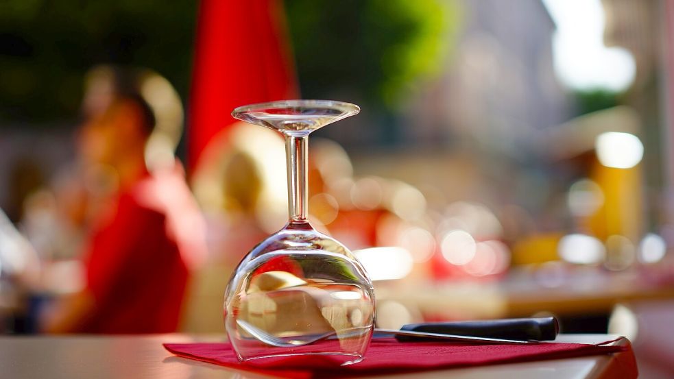 Den Gastronomie-Sektor wurde von den Maßnahmen gegen die Corona-Pandemie hart getroffen. Symbolfoto: Pixabay