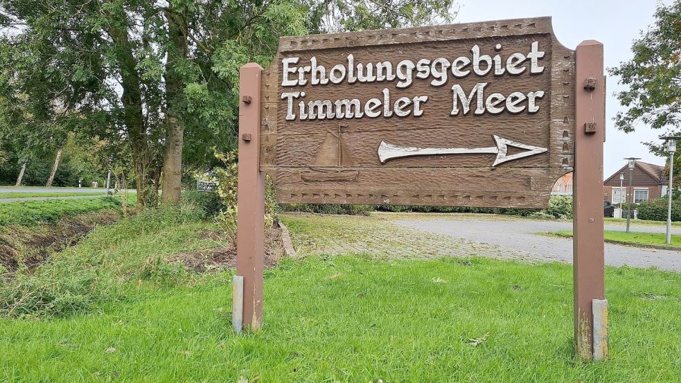 Die Übernachtung auf dem Campingplatz in Timmel hat Familie Obel aus Aarhus besonders gut gefallen. An dem heißen Sommertag war das Bad im Timmeler Meer eine besondere Erfrischung. Foto: OZ-Archiv