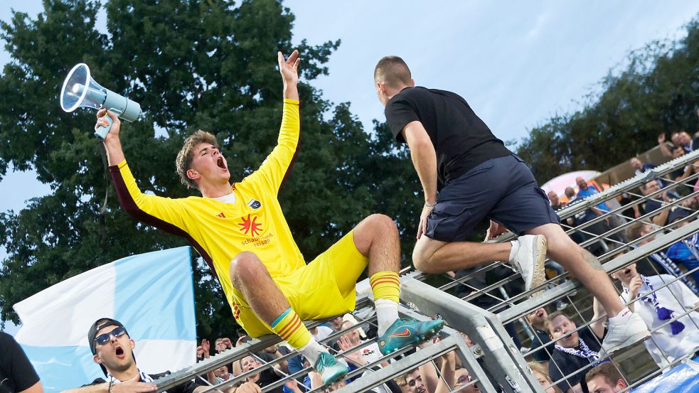 Moritz Onken auf dem Zaun.