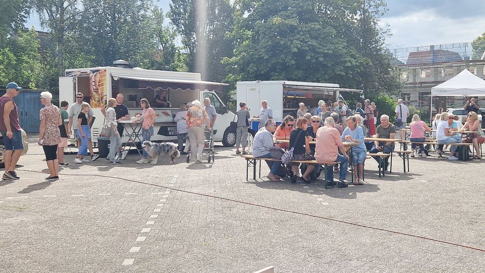 Auf dem Markt waren deutlich mehr Stände vertreten als noch bei der ersten Auflage. Foto: Gettkowski