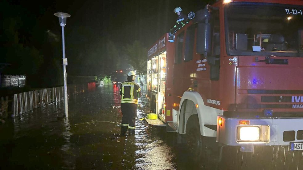 Aufgrund des Unwetters und Starkregens musste die Feuerwehr in der Gemeinde zahlreich ausrücken. Foto: M. Huber
