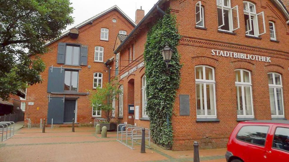 Das Polizeipräsidium aus den Krimis ist eigentlich die Leeraner Stadtbibliothek. Foto: Stadt Leer/Archiv