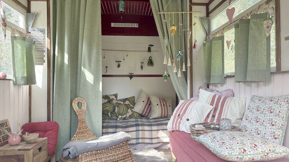 In einem umgebauten Bauwagen bietet Isabel Kleinert Entspannungsseminare an. Foto: Groenendaal