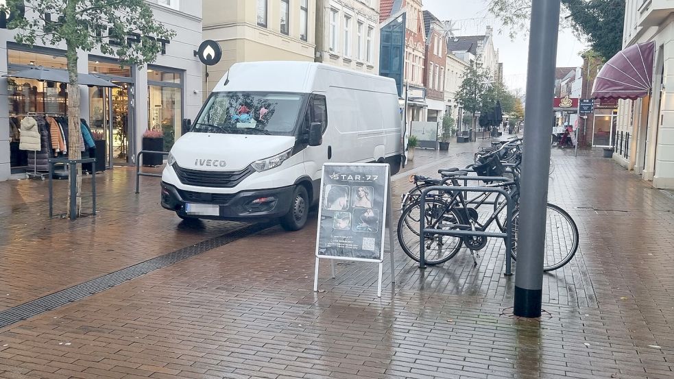 Die Situation mit dem Lieferverkehr in der Fußgängerzone in Leer habe sich verbessert, so die Polizei. Foto: Bothe/Archiv