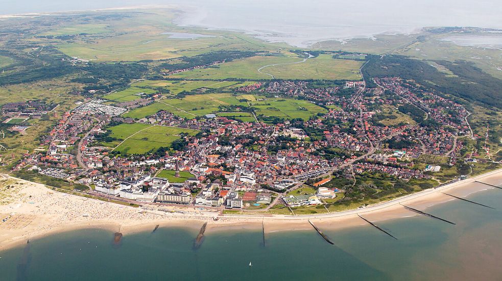 Inseln wie Borkum sind für viele Menschen eine Projektionsfläche für Sehnsüchte, sagt Enno Schmoll. Foto: Archiv/stockadobe.com/pschewe