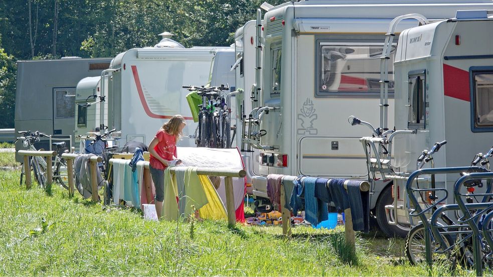 Auf dem Campingplatz sind die Nachbarn oft aufmerksam. Symbolfoto: Pixabay
