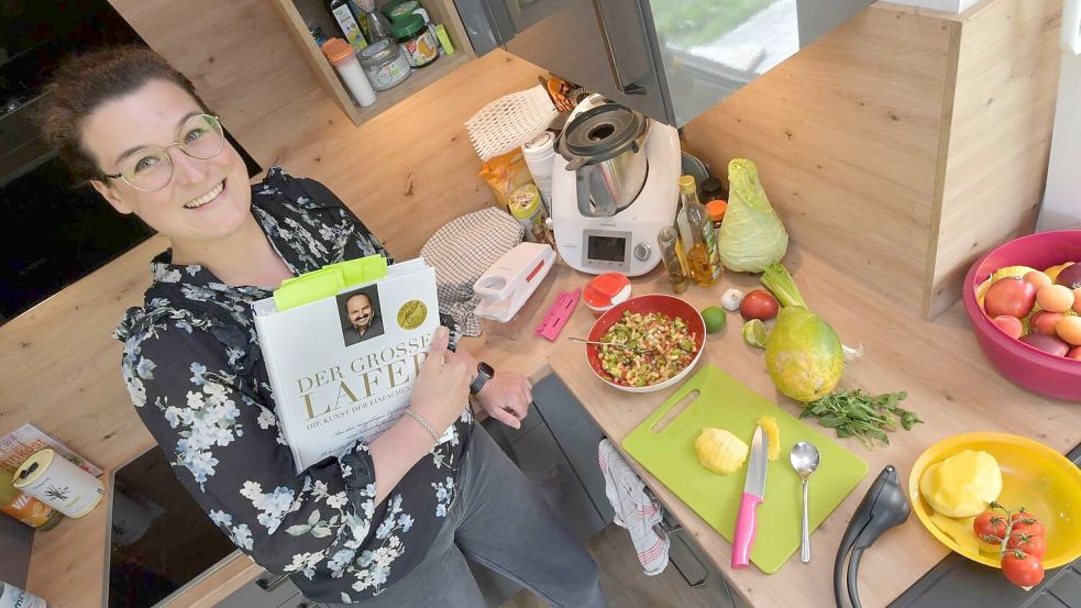 Benita Meinen hat auch schon mit Starkoch Johann Lafer im Fernsehen gekocht. Foto: Archiv/Ortgies