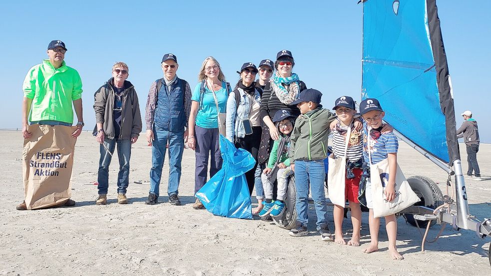 Große und kleine Helfer haben sich an der Aktion beteiligt. Foto: M. Kauf