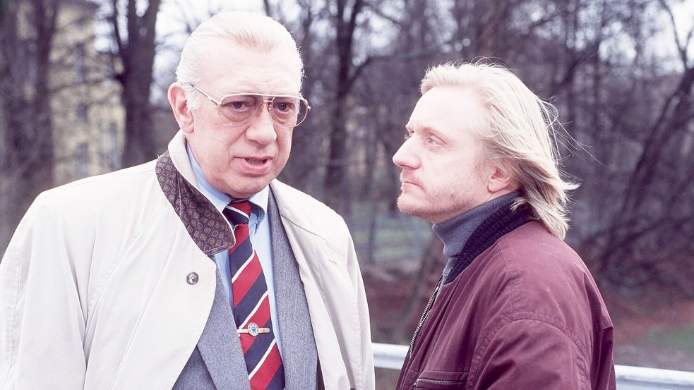 Am 20. Oktober 1974 revolutionierte die Krimireihe „Derrick“ mit ihrer ersten Ausstrahlung das deutsche Fernsehen. Foto: IMAGO/United Archives