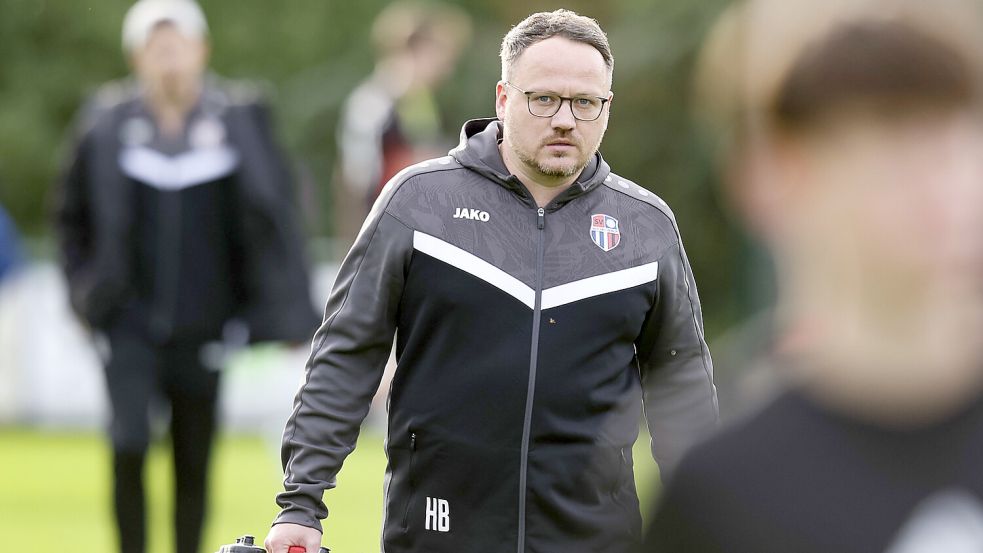 Trainer Henning Baumann sah einen 4:2-Heimerfolg seines SV Holtland/Brinkum.