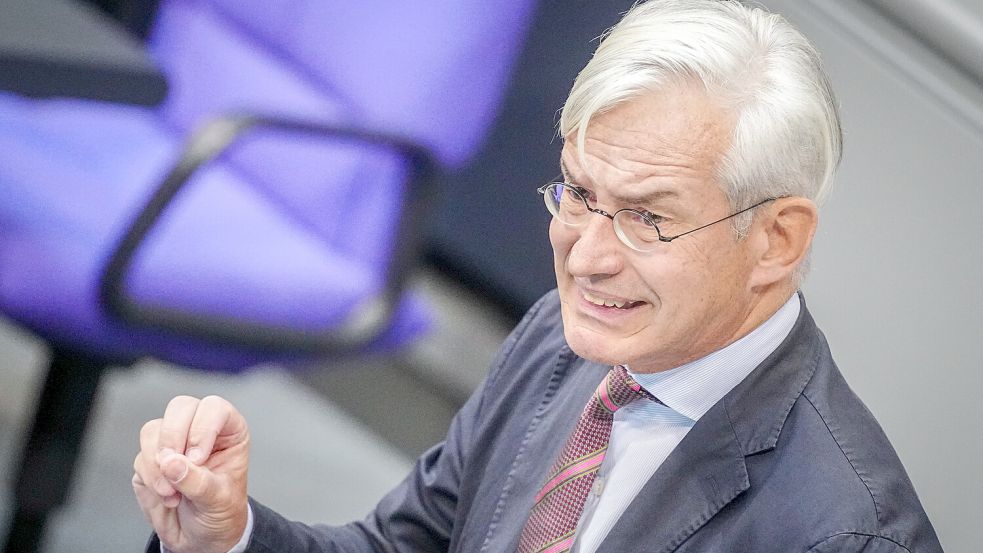 Der Osnabrücker CDU-Abgeordnete Mathias Middelberg sieht in der Haushaltsplanung der Ampel-Koalition ein Loch von 43 Milliarden Euro. Foto: Kay Nietfeld