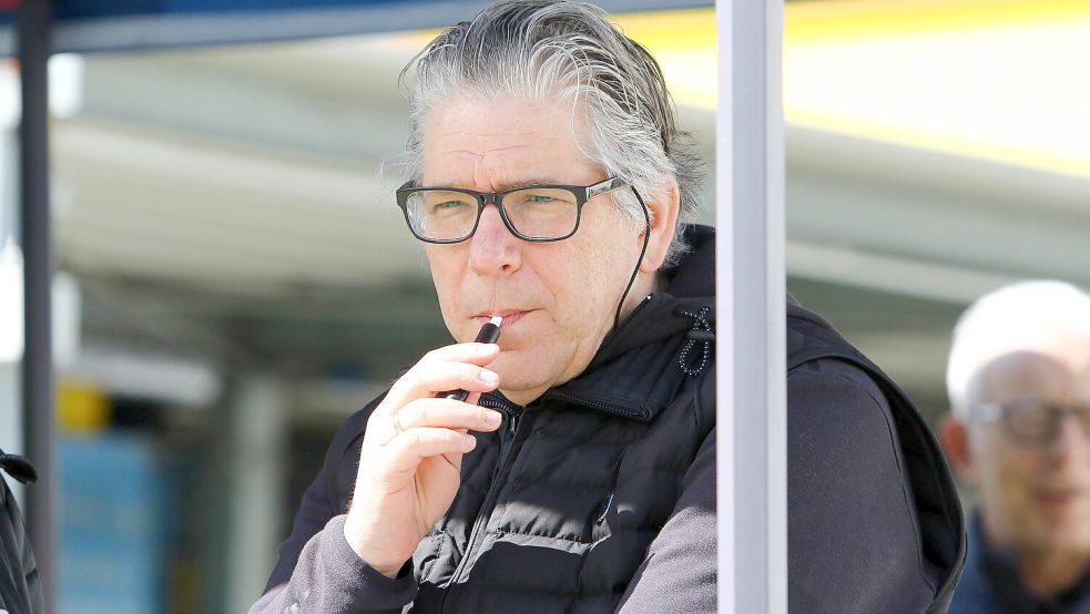 Teutonia-Präsident Liborio Mazzagatti entschuldigte sich bei Kickers für die Absage. Foto: Imago
