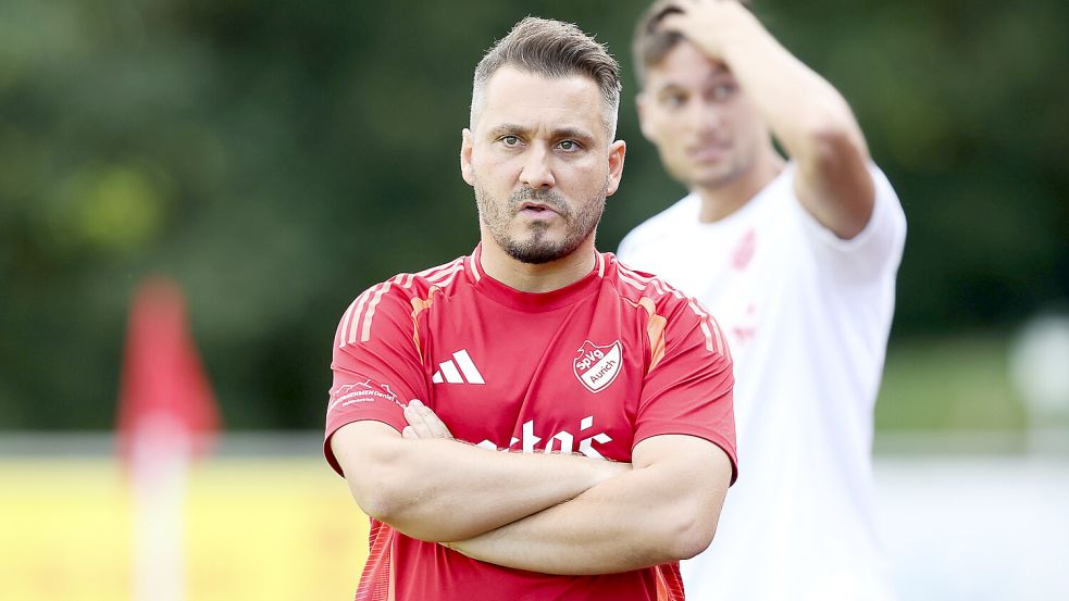 Angesichts einiger Personalsorgen sehnt Claudio Casto die Winterpause herbei. Foto: Doden/Emden