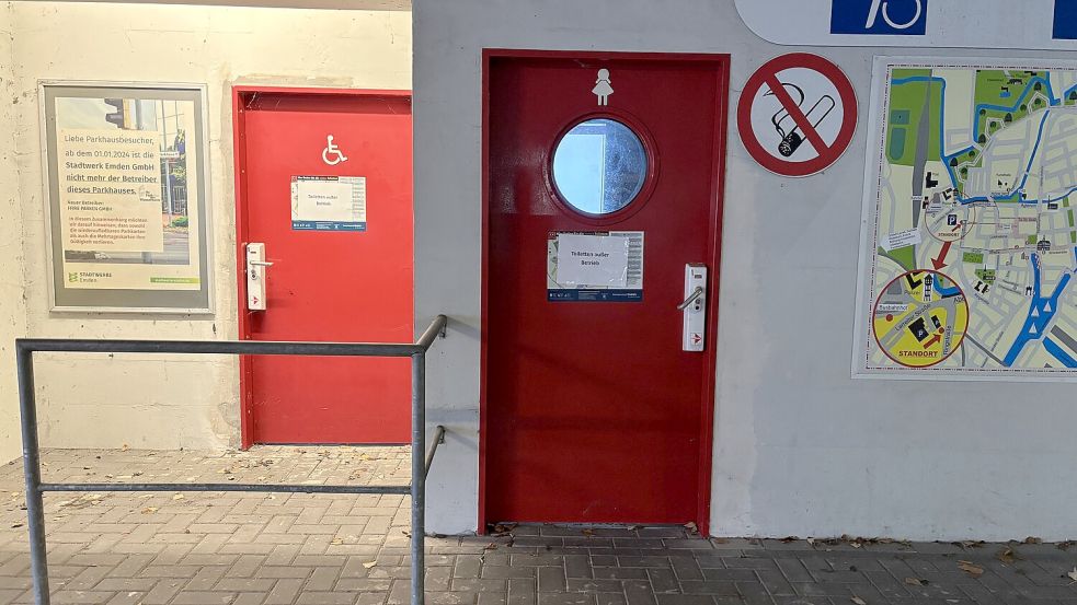 Außer Betrieb: Seit dem Betreiberwechsel im Parkhaus stehen die Toiletten nicht mehr zur Verfügung. Foto: Schuurman