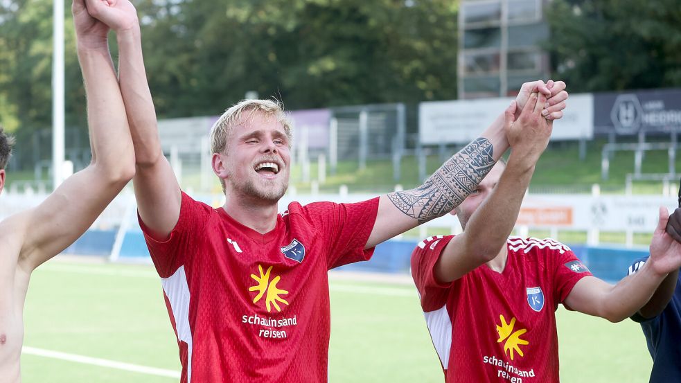 Marvin Eilerts erlebte mit Kickers Emden bislang drei Aufstiege. Im Sommer geht der Verteidiger in seine neunte Saison mit Kickers Emden.