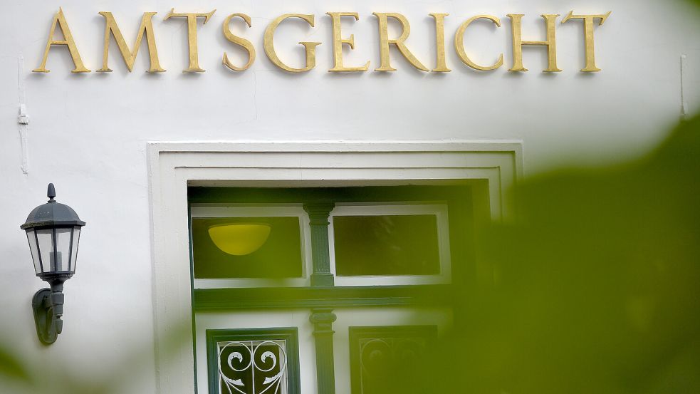 Vor dem Amtsgericht Aurich ging es um ein Überholmanöver. Foto: Archiv/Ortgies