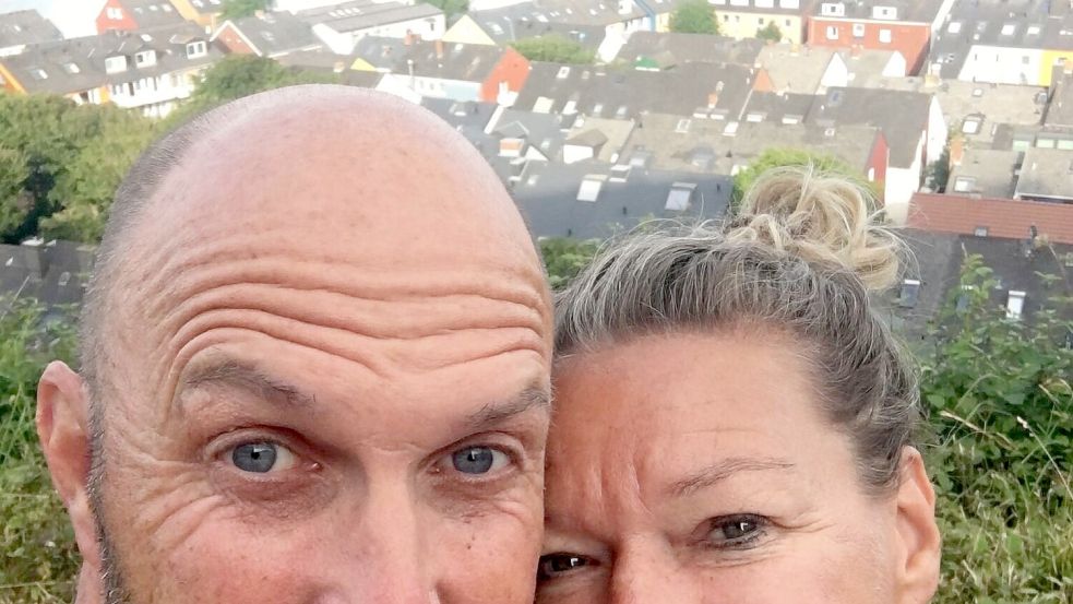 Kay Timm und Tatjana Hönig liebten das Reisen und waren auf dem Weg nach Südafrika, als er über den Wolken eine Lungenembolie bekam und starb. Foto: Kay Timm