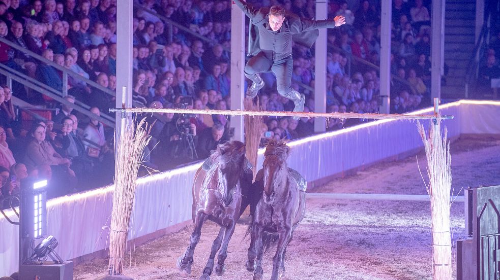 Der Franzose Lorenzo zeigte mit seinen Pferden wieder ein atemberaubendes Programm. Foto: Gleich