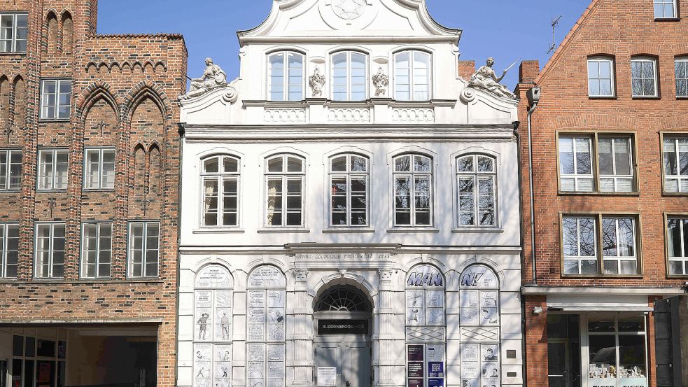 Das Buddenbrookhaus in der Innenstadt von Lübeck. Das Buddenbrookhaus war Handlungsort von Thomas Manns Roman „Buddenbrooks“ und Stammsitz der Familie Mann. Foto: dpa/picture-alliance