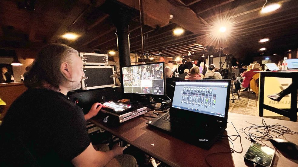 Die Veranstaltung wurde live im Internet übertragen. Foto: Ortgies