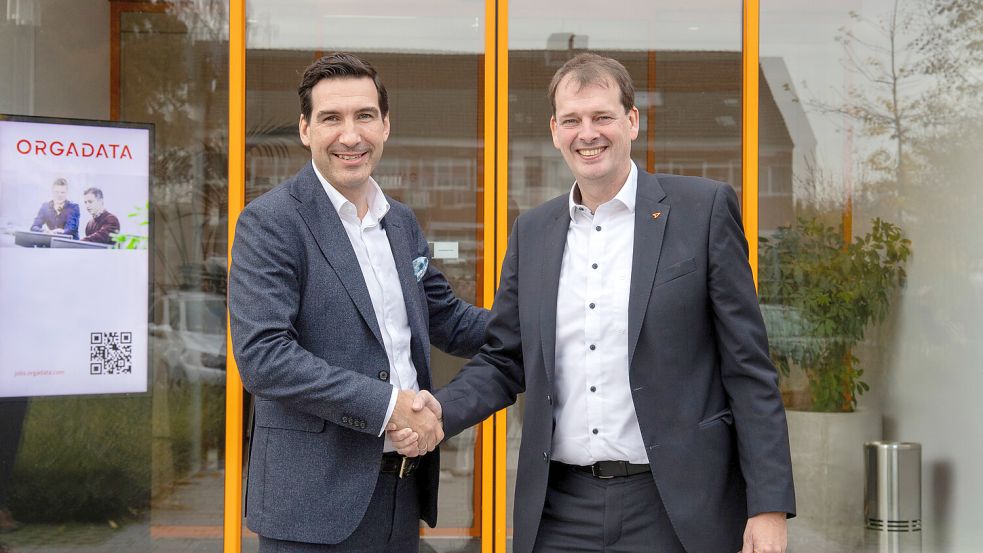 Marcus Pannier, Regional President Central Europe bei Forterro (links), und Bernd Hillbrands, Vorstandsvorsitzender von Orgadata, gaben die neu gegründete Sparte Forterro Windows & Doors bekannt. Foto: Orgadata